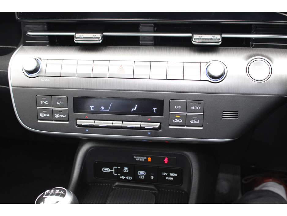 2024 Hyundai Kona - image 18