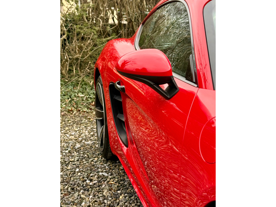 2018 Porsche 718 - image 29