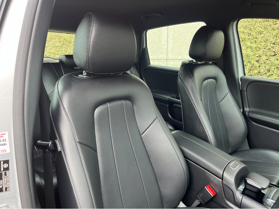 2020 Mercedes-Benz B Class - image 12