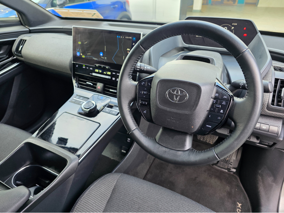 2024 Toyota bZ4X - image 15