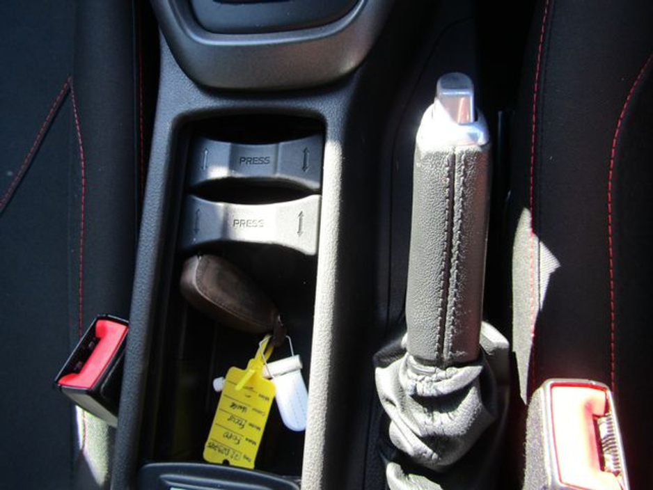 2017 Ford Focus - image 34