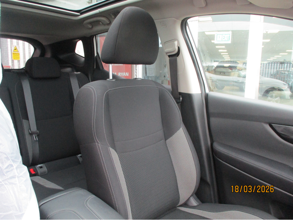 2020 Nissan Qashqai - image 19