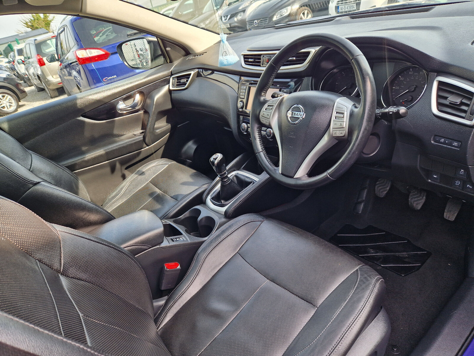 2015 Nissan Qashqai - image 14