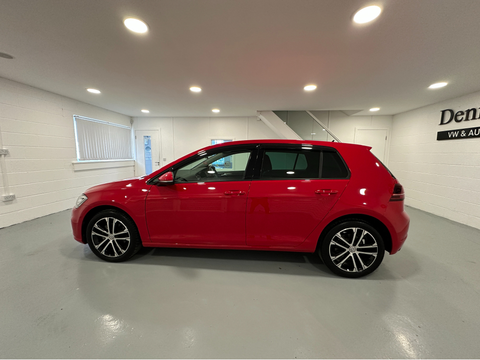 2020 Volkswagen Golf (201) COMFORTLINE 2.0TDI DSG LOW KMS VW/AUDI SPECIALISTS WWW.DENISDARCYCARS.IE €24,950