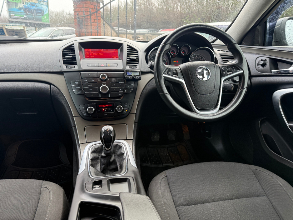 2013 Opel Insignia 2.0 EXCLUSIVE €1,750