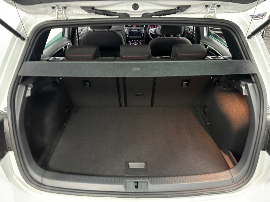 2016 Volkswagen Golf VOLKSWAGEN GOLF GTI DSG 220BHP*DCC & ACC*KEYLESS ENTRY & START*FINANCE AVAILABLE TRADE INS WELCOME* €21,950