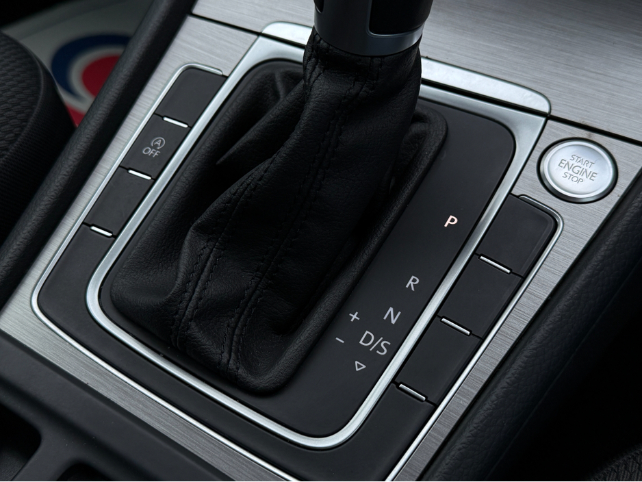 2016 Volkswagen Golf ( 162 REG 1.2 TSI COMFORTLINE PRIVACY GLASS REV CAMERA ALLOYS STUNNING CAR LOW TAX BAND ` €13,950