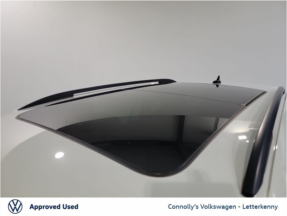 2021 Volkswagen Tiguan - image 19