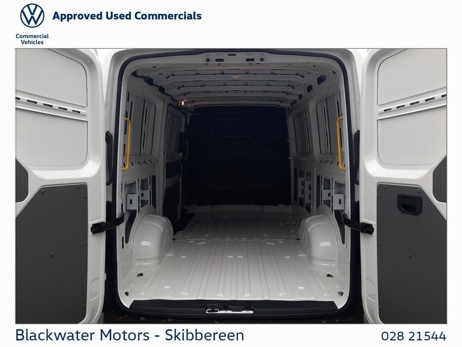 2025 Volkswagen Crafter - image 7