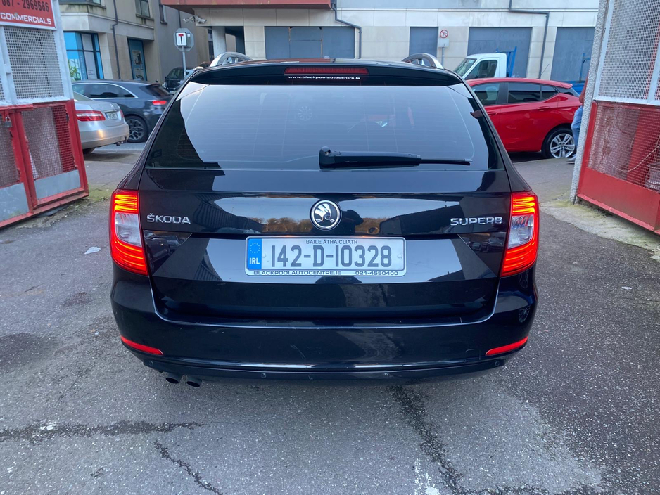 2014 Skoda Superb - image 27