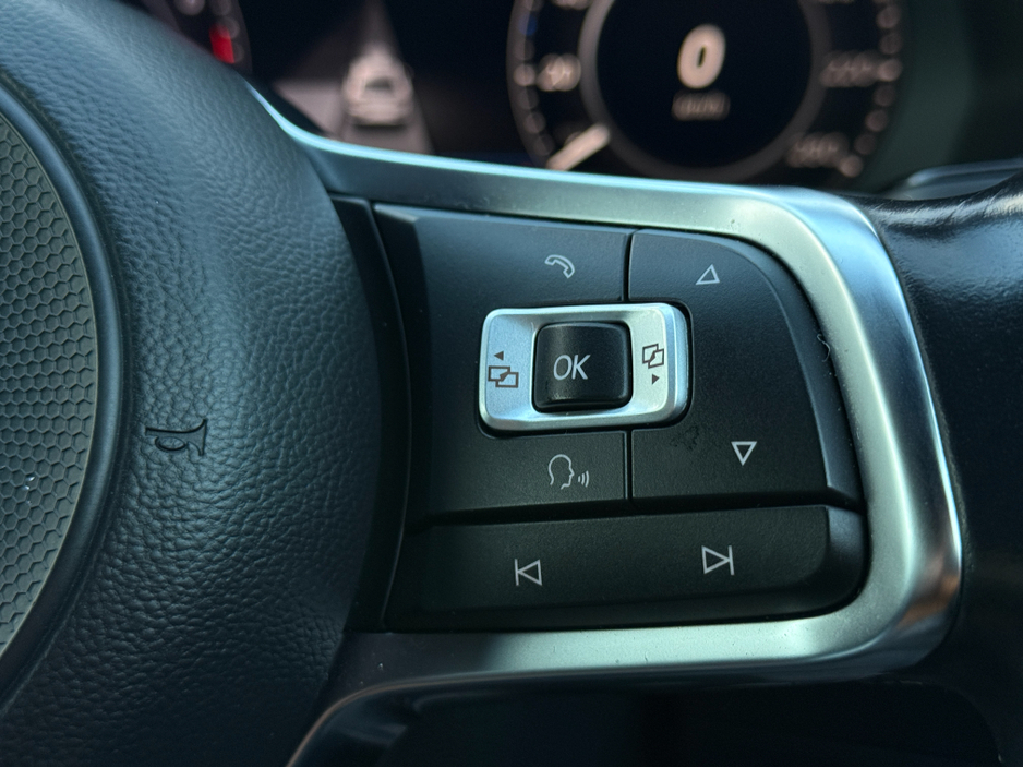 2018 Volkswagen Arteon - image 26