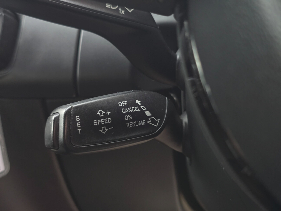 2015 Audi A4 - image 27