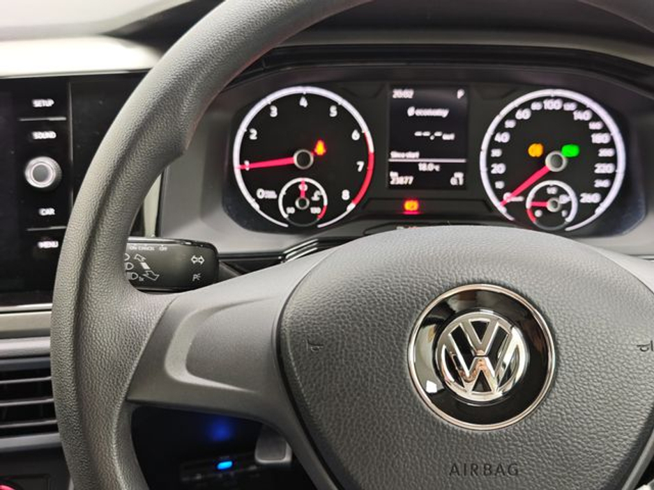 2019 Volkswagen Polo - image 23
