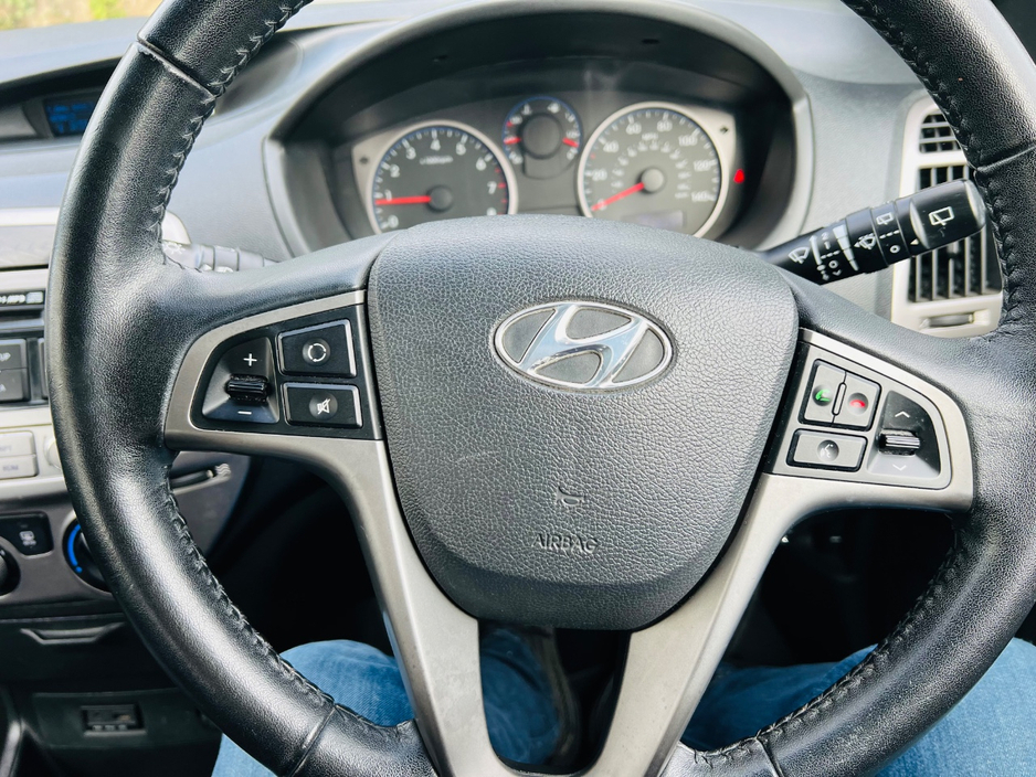 2012 Hyundai i20 - image 20