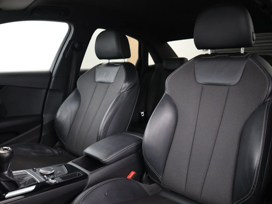 2017 Audi A4 - image 17