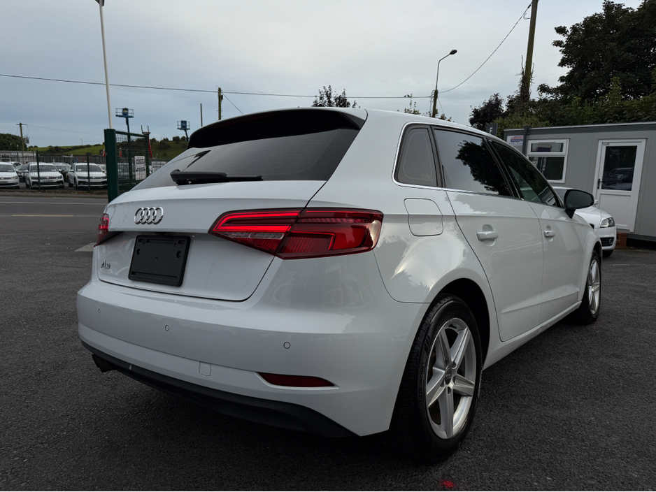 2020 Audi A3 1.4 TFSI VIRTUAL COCKPIT - SMARTPHONE INTERFACE- SATNAV - VIRTUAL COCKPIT - NAVIGATION REVERSING CAMERA -BLIND SPOT - PARKING SENSORS- €22,950