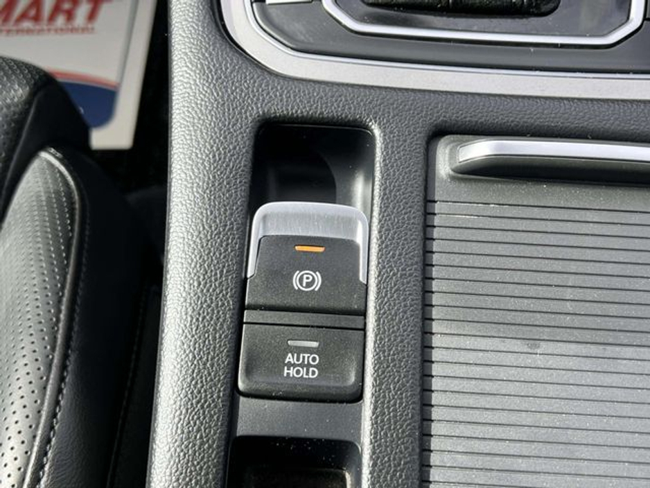 2019 Volkswagen Passat - image 29