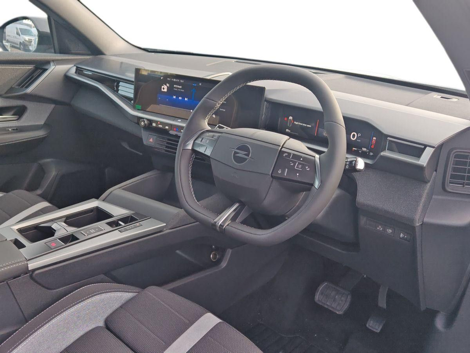 2026 Opel Grandland - image 5