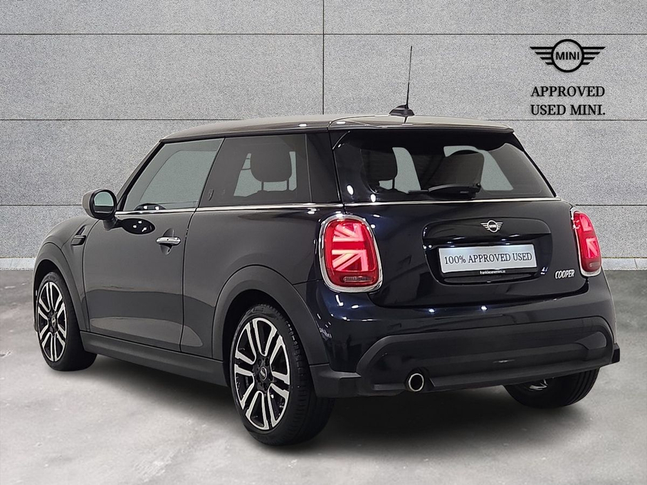 2023 MINI Hatch 3-Door Cooper Exclusive €30,950