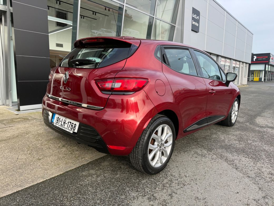 2019 Renault Clio - image 8