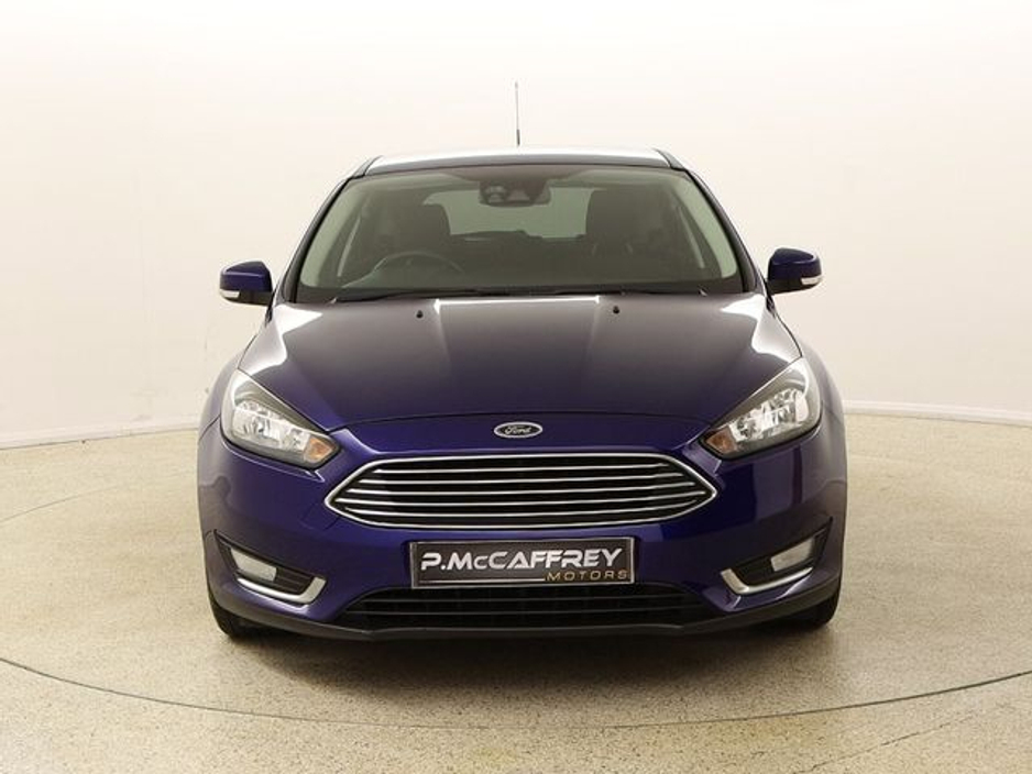 2015 Ford Focus - image 2