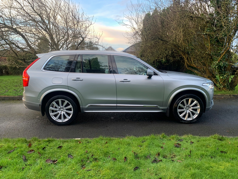 2019 Volvo XC90 - image 2