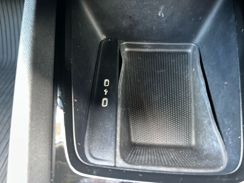 2022 Skoda Octavia - image 15