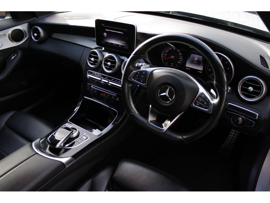 2015 Mercedes-Benz C Class C220D AMG LINE PREMIUM 4DR SALOON AUTO // PANORAMIC SUNROOF //  STUNNING CAR FINISHED IN ICE SILVER // BUY WITH CONFIDENCE AA AND SIMI APPROVED DEALER 2026 // FINANCE ARRANGED // ALL TRADE INS WELCOME €16,950