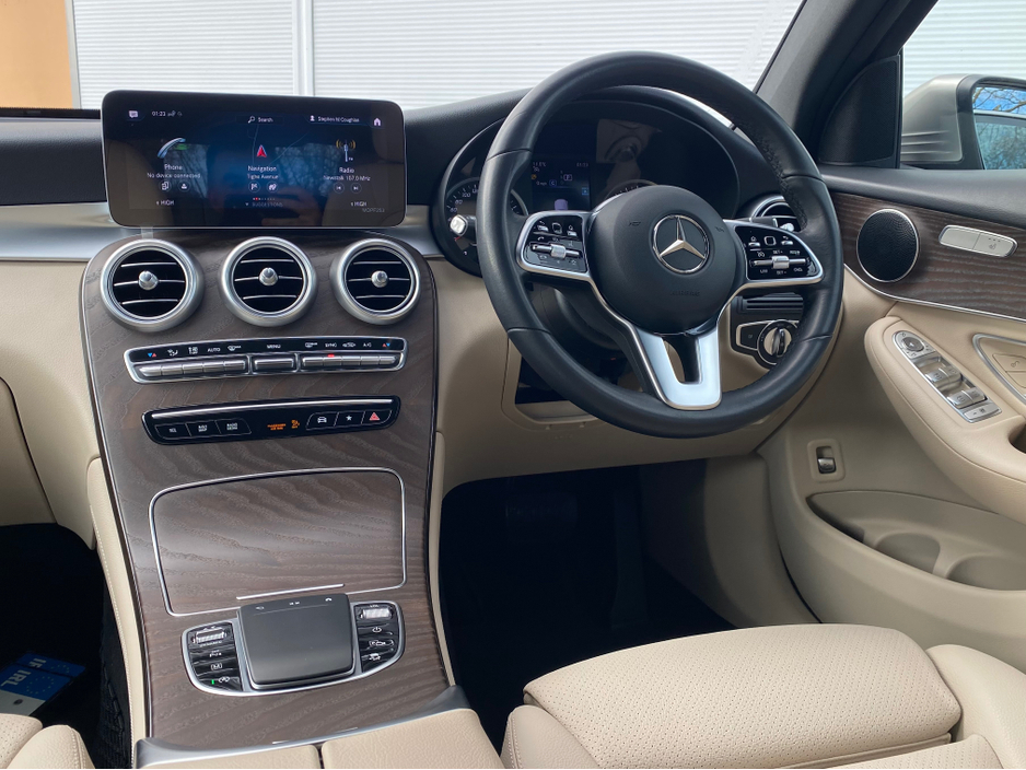 2020 Mercedes-Benz GLC Class - image 7