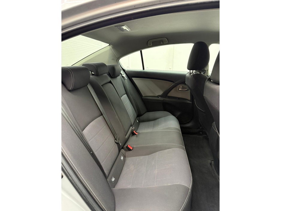 2018 Toyota Avensis 1.6 D-4D (112) Luna Navi €11,950