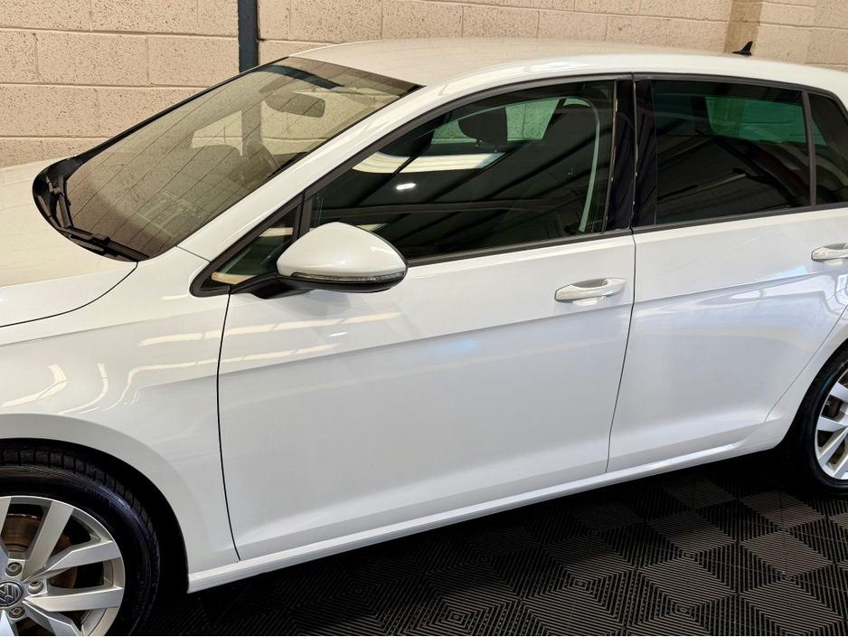 2018 Volkswagen Golf - image 21