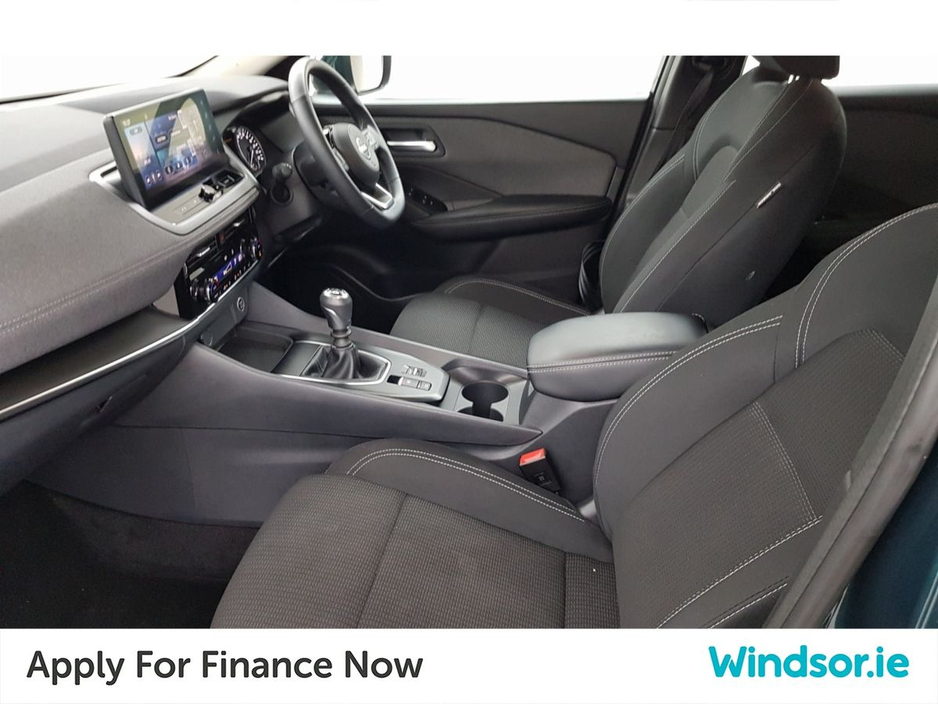 2025 Nissan Qashqai - image 4