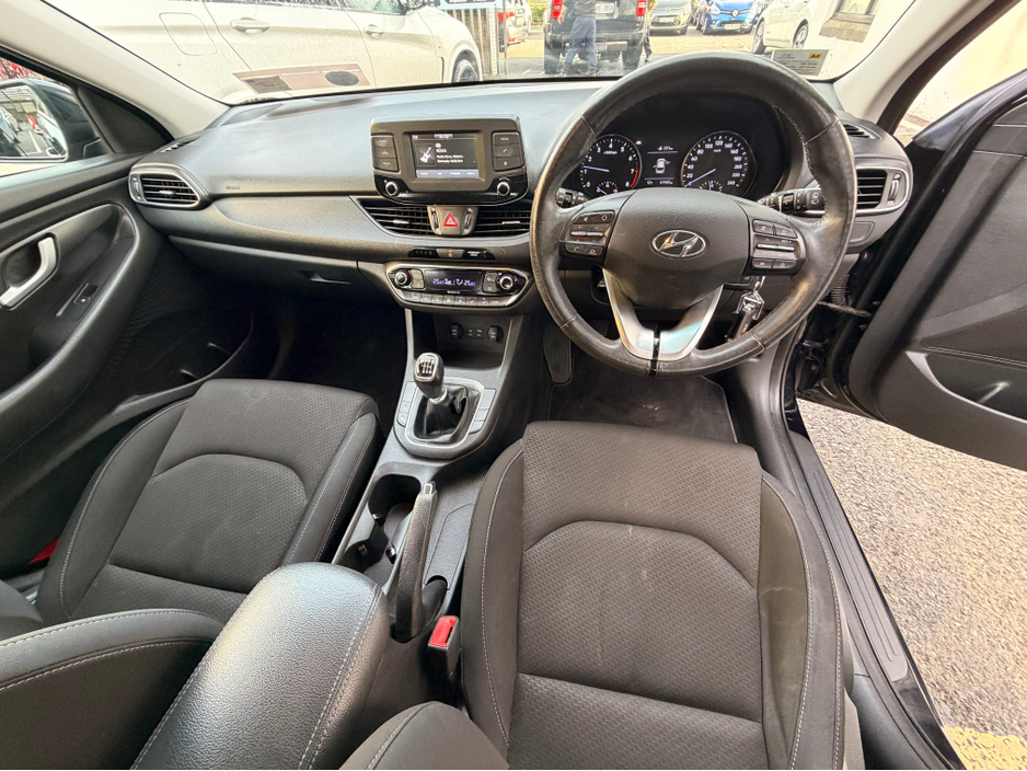 2017 Hyundai i30 - image 4