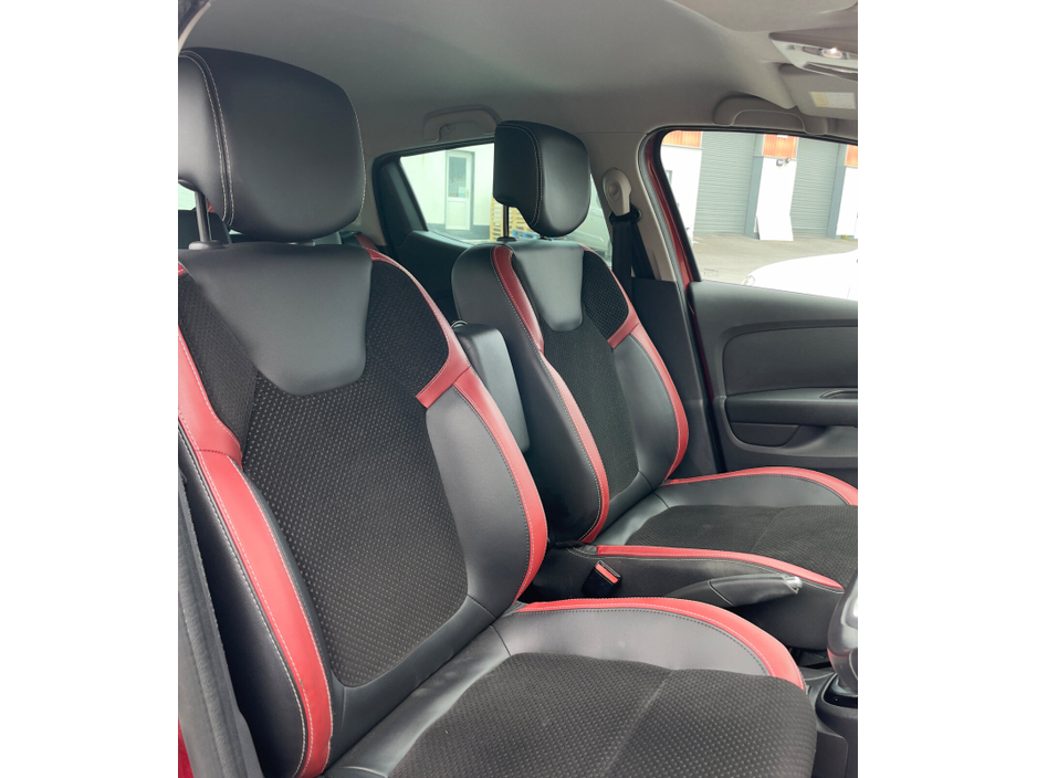 2018 Renault Clio - image 14