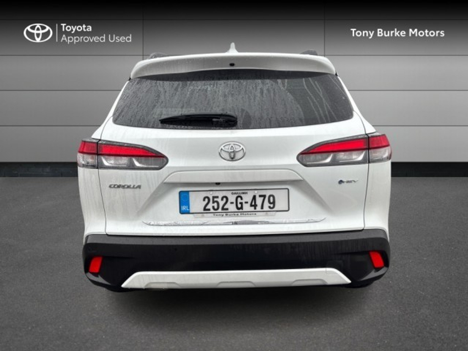2025 Toyota Corolla CROSS - Save EUR 4,500 - LunaSport + Side Steps Worth EUR 905 - 1.8 Hybrid - Automatic // Remote Central Locking // Front Electric Windows // Rear Electric Windows // Electric Mirrors // Finger Tip St €41,680