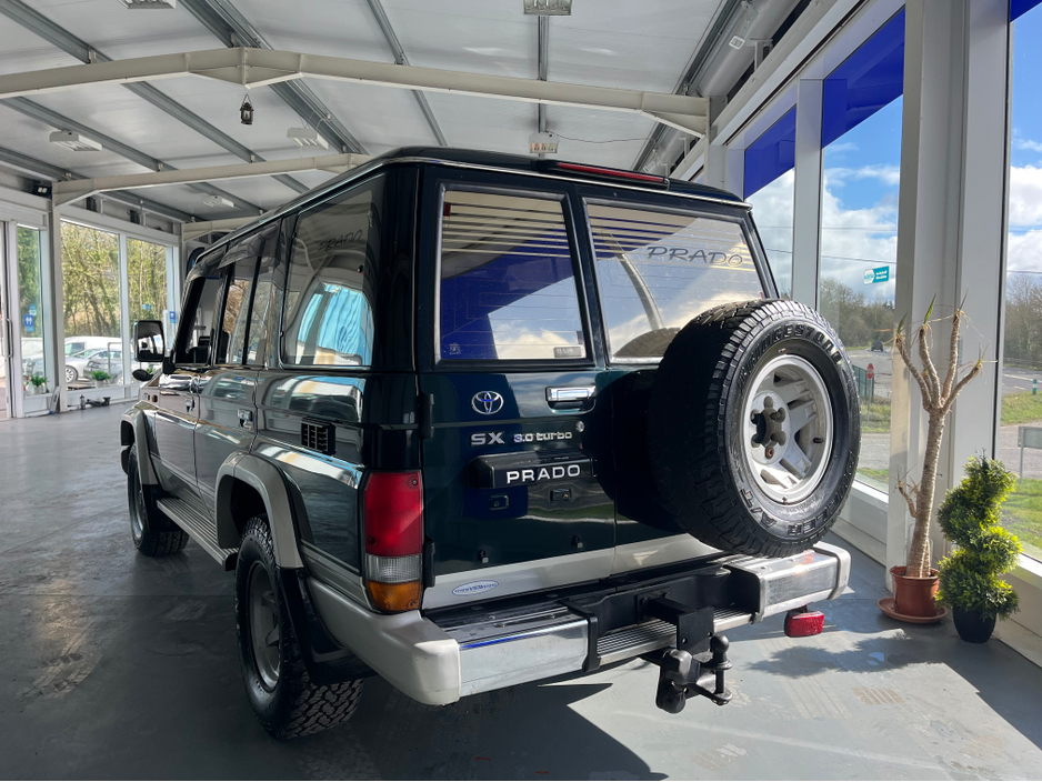 1995 Toyota Landcruiser - image 8