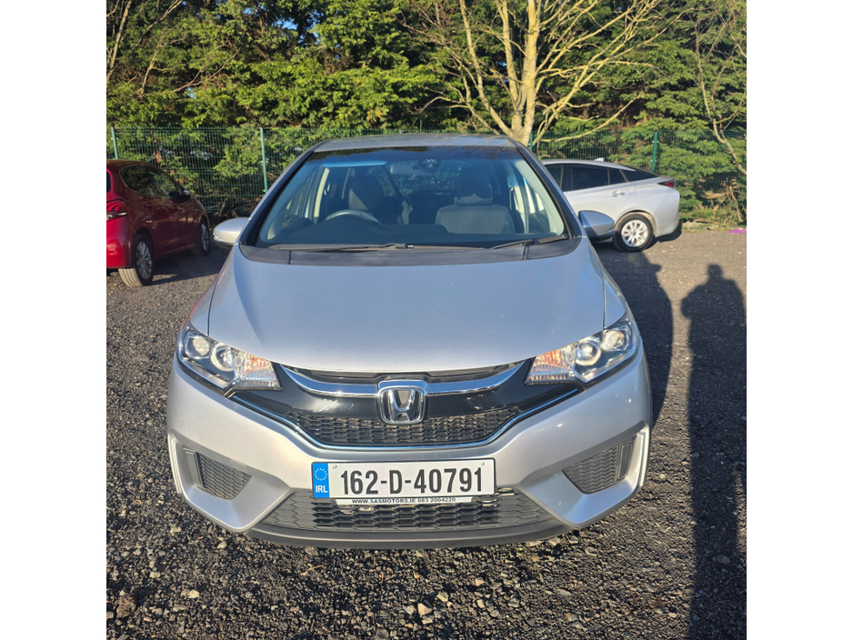 2016 Honda Fit - image 3