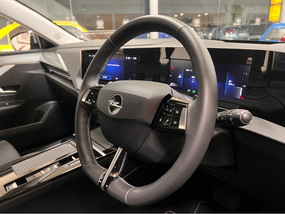 2024 Opel Astra - image 8