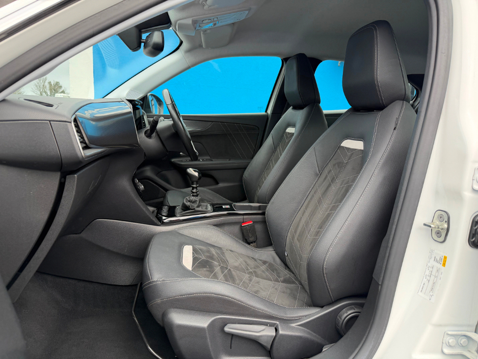 2023 Opel Mokka - image 7