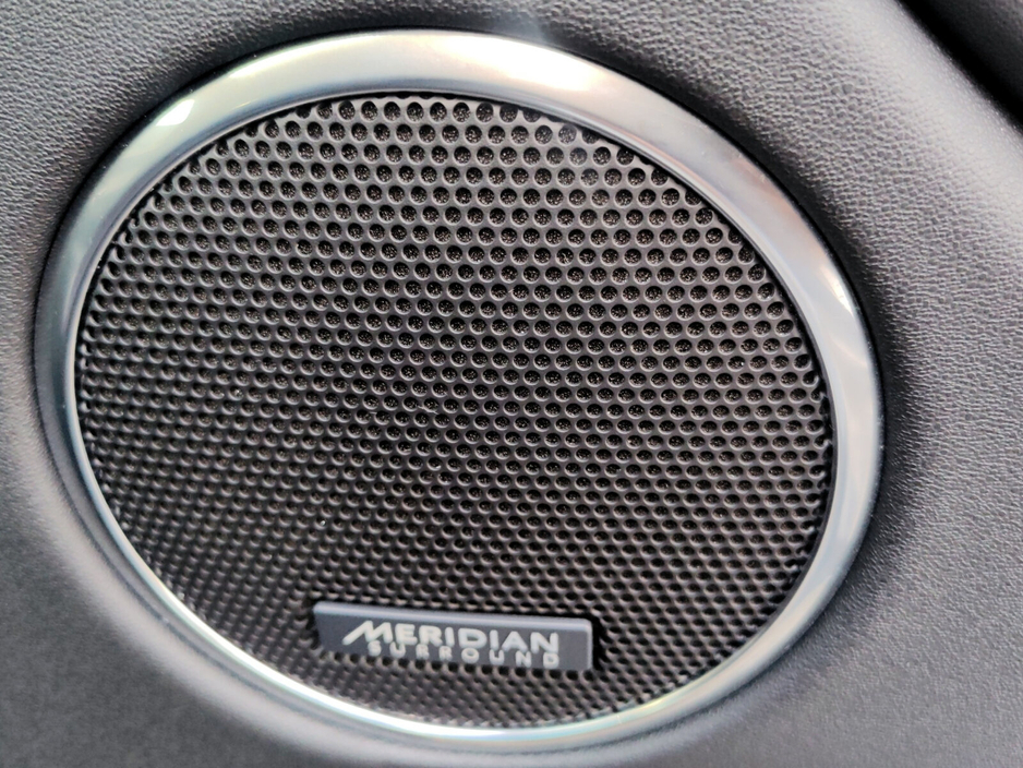 2023 Land Rover Discovery Sport - image 11