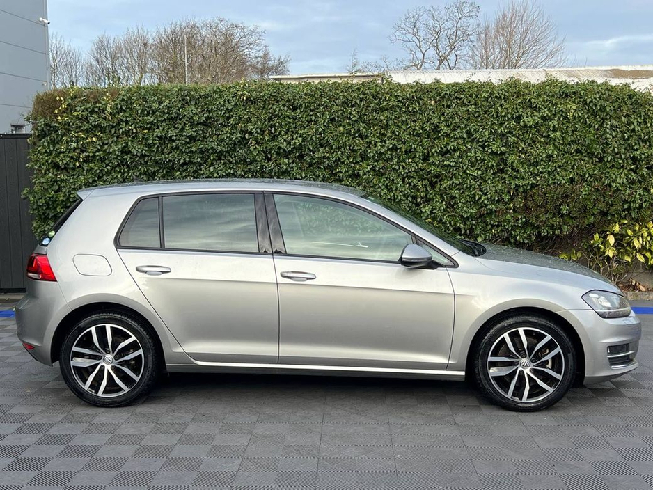 2016 Volkswagen Golf HIGHLINE 1.4 TSI AUTO // VERY LOW MILEAGE // DIAMOND CUT ALLOYS // APPLE CARPLAY/ANDROID AUTO €17,900