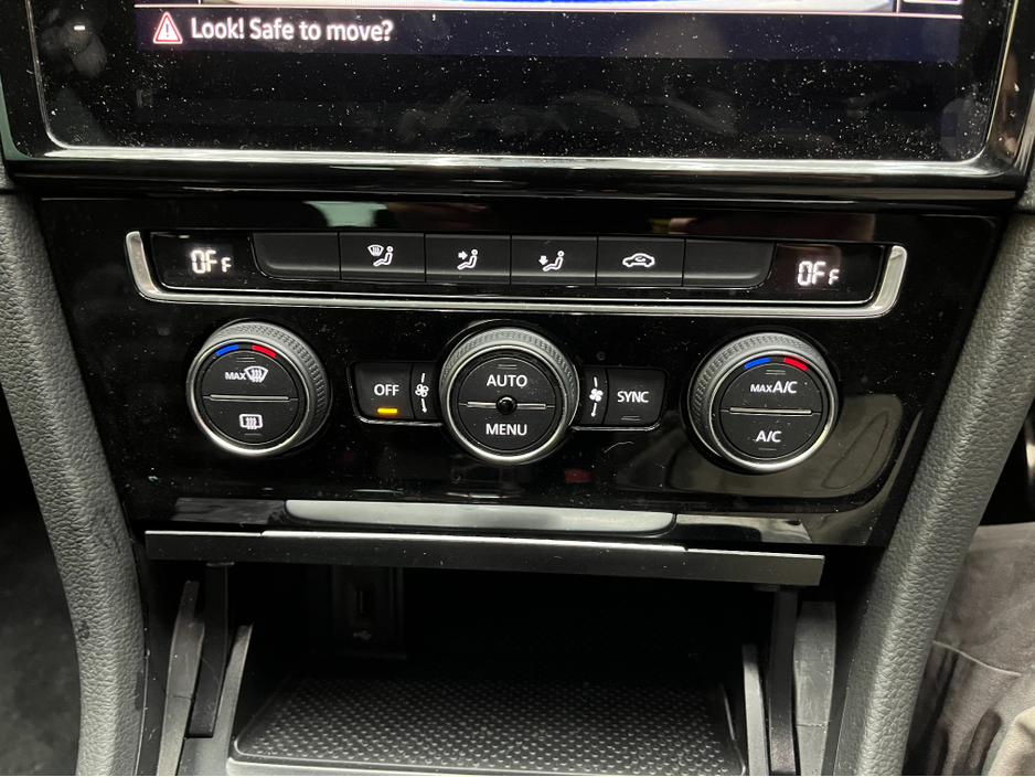 2018 Volkswagen Golf - image 17