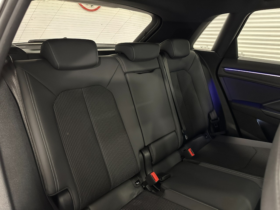 2019 Audi Q3 - image 37