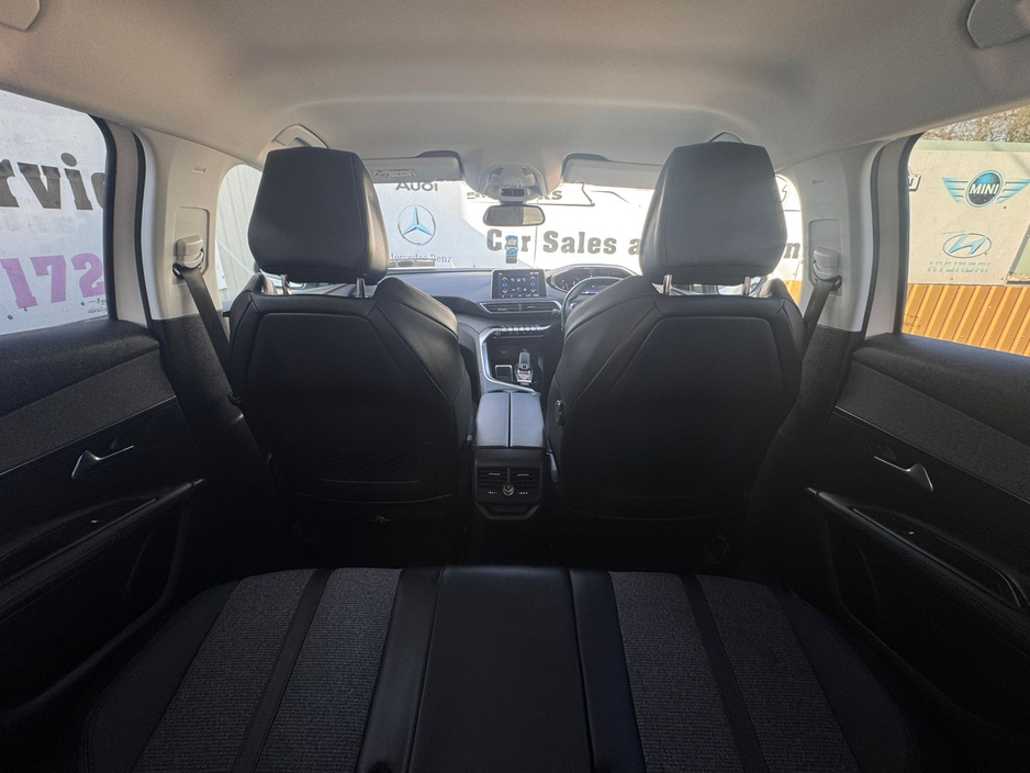 2019 Peugeot 3008 - image 23