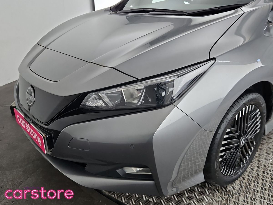 2023 Nissan Leaf - image 17