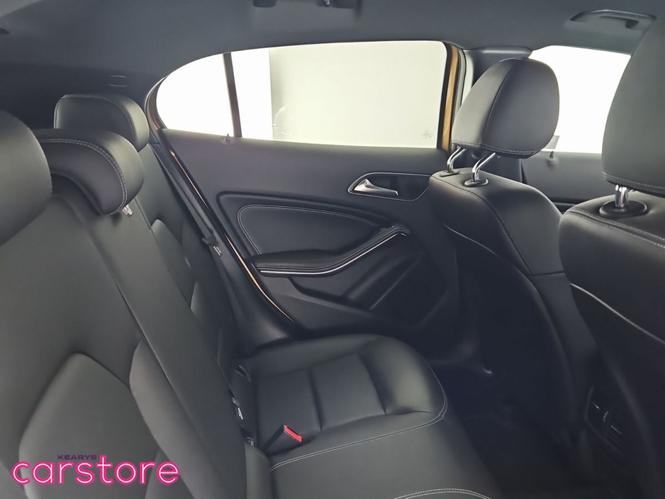 2017 Mercedes-Benz GLA Class - image 10