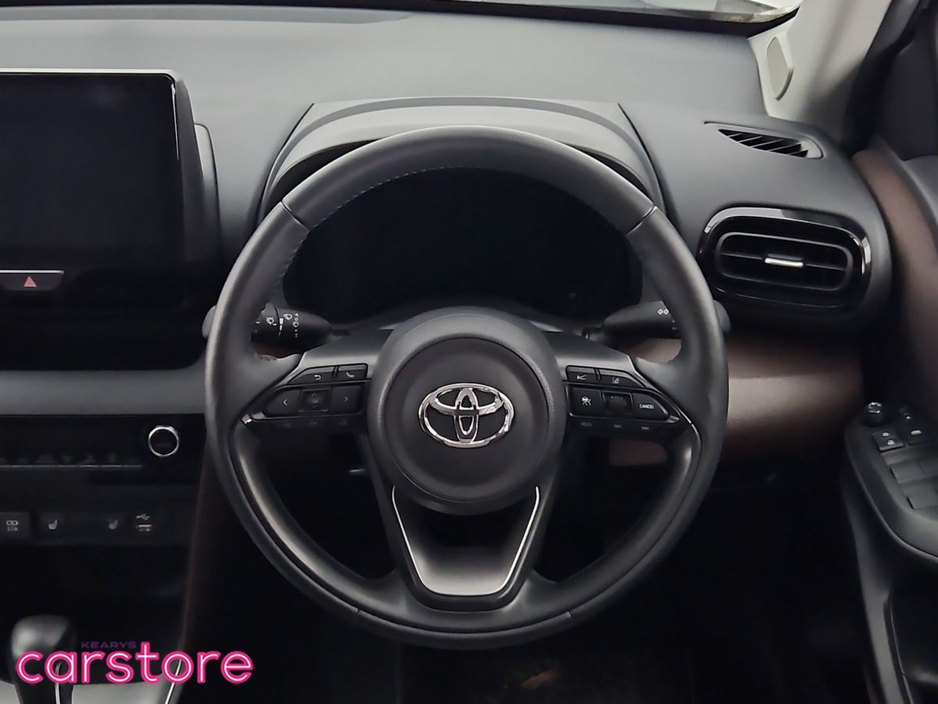 2021 Toyota Yaris Cross - image 18