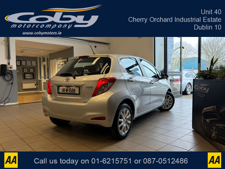 2014 Toyota Yaris - image 13