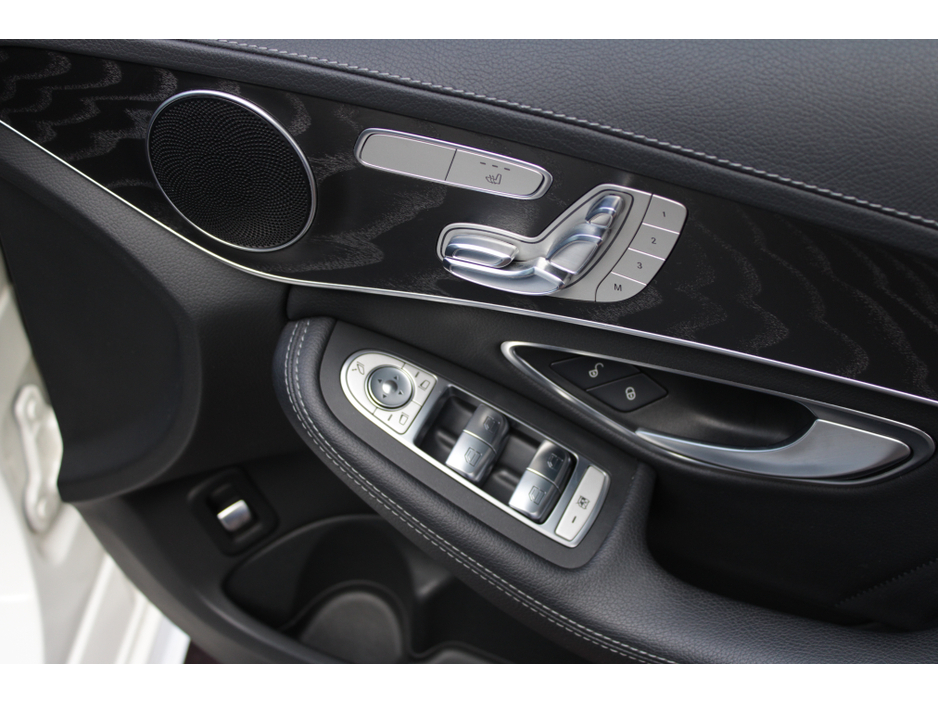 2017 Mercedes-Benz C Class - image 10