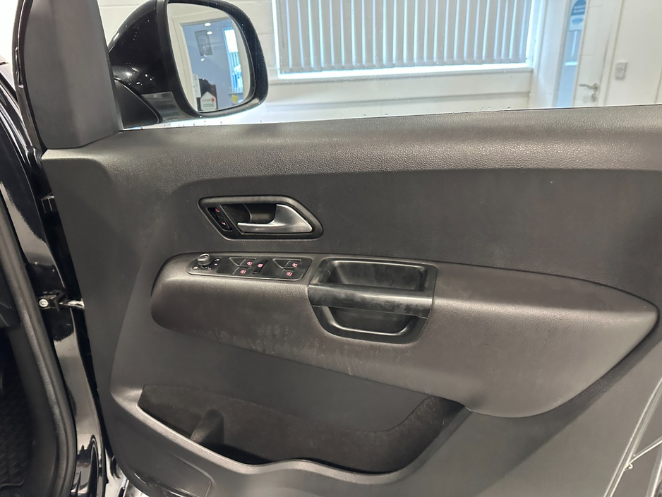 2019 Volkswagen Amarok - image 24